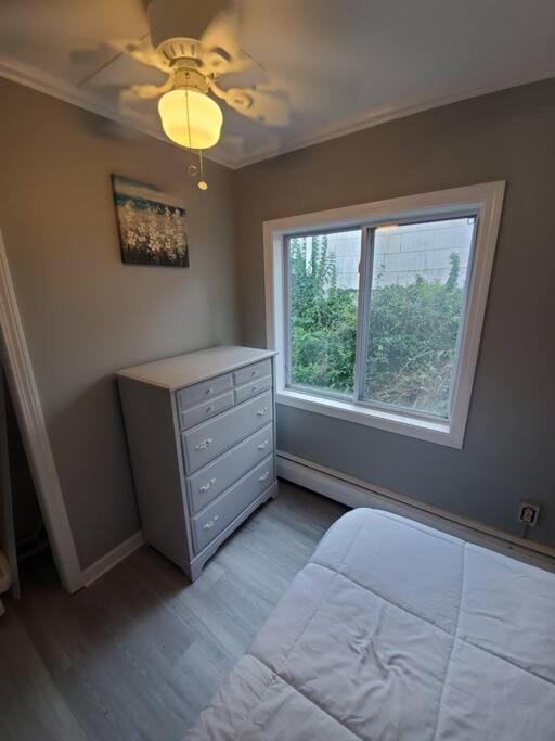 Beachy Bay Breeze Bungalow 2Br With Parking And Close To Many Amenities. West Haven Exterior foto
